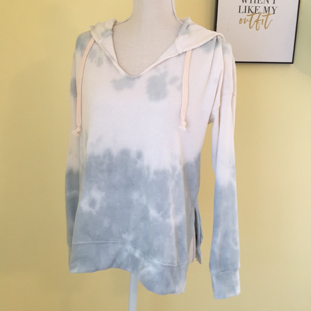 Ocean Drive Cropped Tie-Dye V-Neck Hoodie